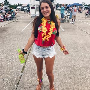 Meet your Posher, Tori